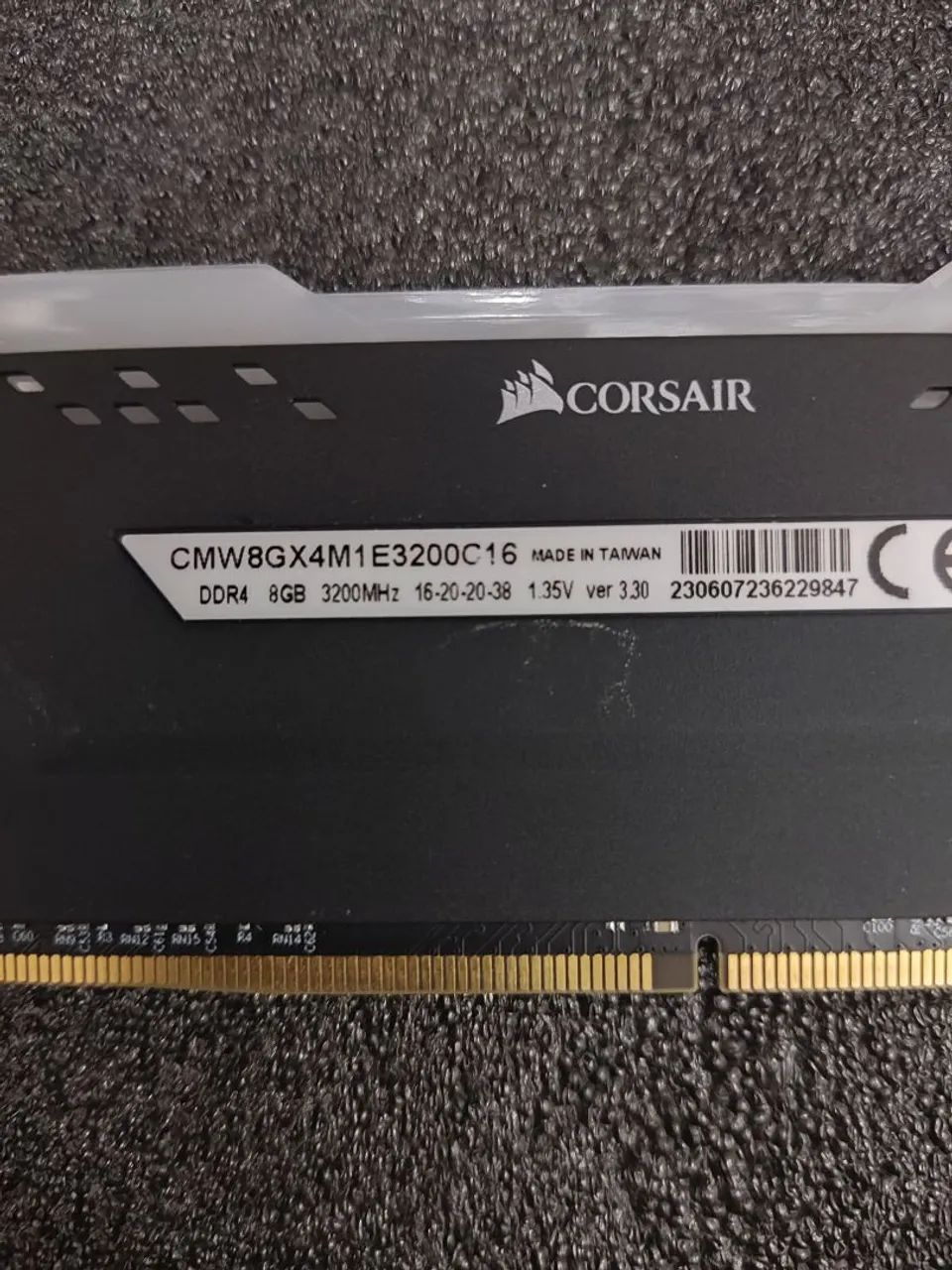 Memoria RAM Corsair Vengeance RGB PRO 8GB DDR4 3200MHz CL16 - Foto 2