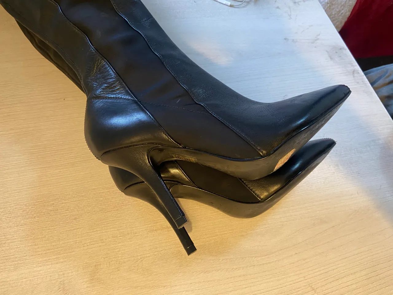 Bota Arezzo cano longo couro - Foto 2