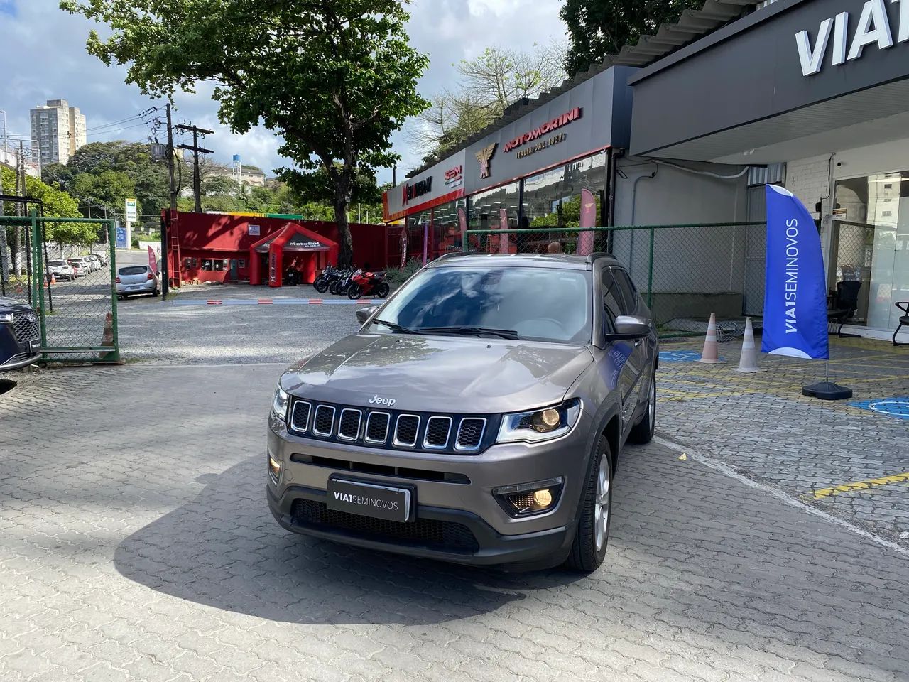 Jeep Compass 2.0 16V FLEX LONGITUDE AUTOMÁTICO 2018