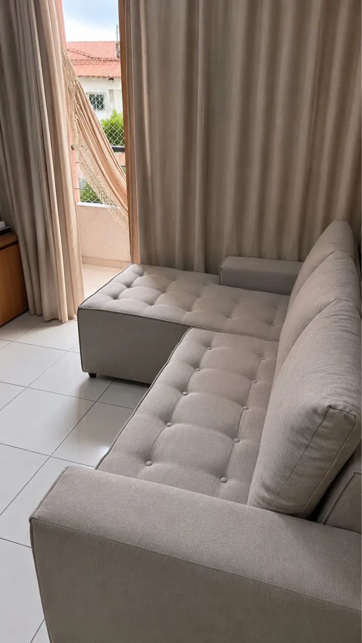 Sofá chaise todo em tecido linho  - Foto 2