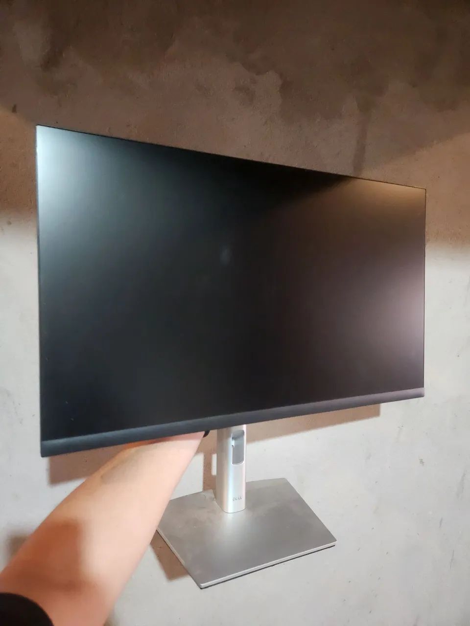 Monitor Dell pro 24" com portas USB, ajustes de altura, vertical e horizontal - Foto 2