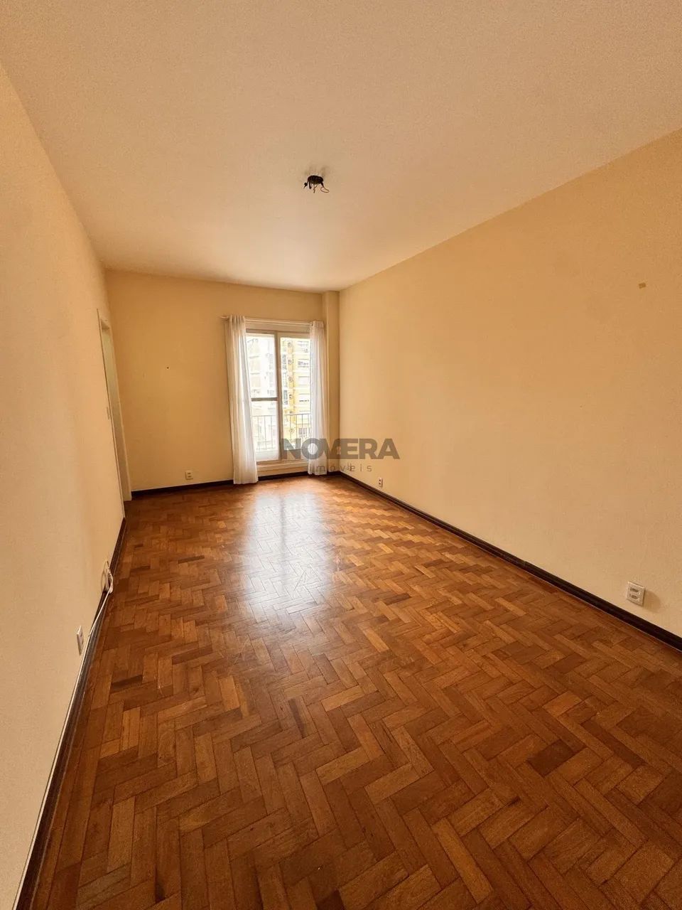 Apartamento central com elevador
