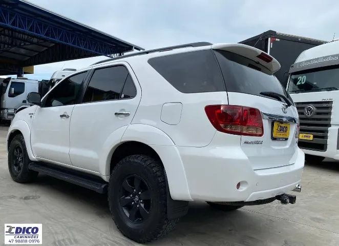 Toyota Hilux SW4 SRV 4x4 2008  - Foto 8