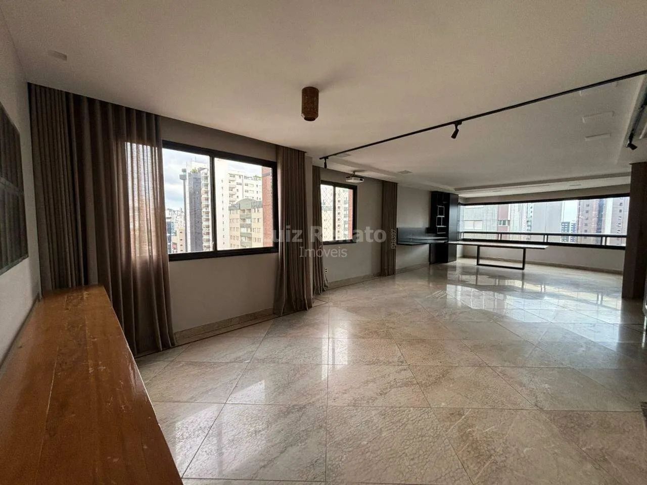 Apartamento para aluguel, 4 quartos, 210m² no Funcionários - Foto 3