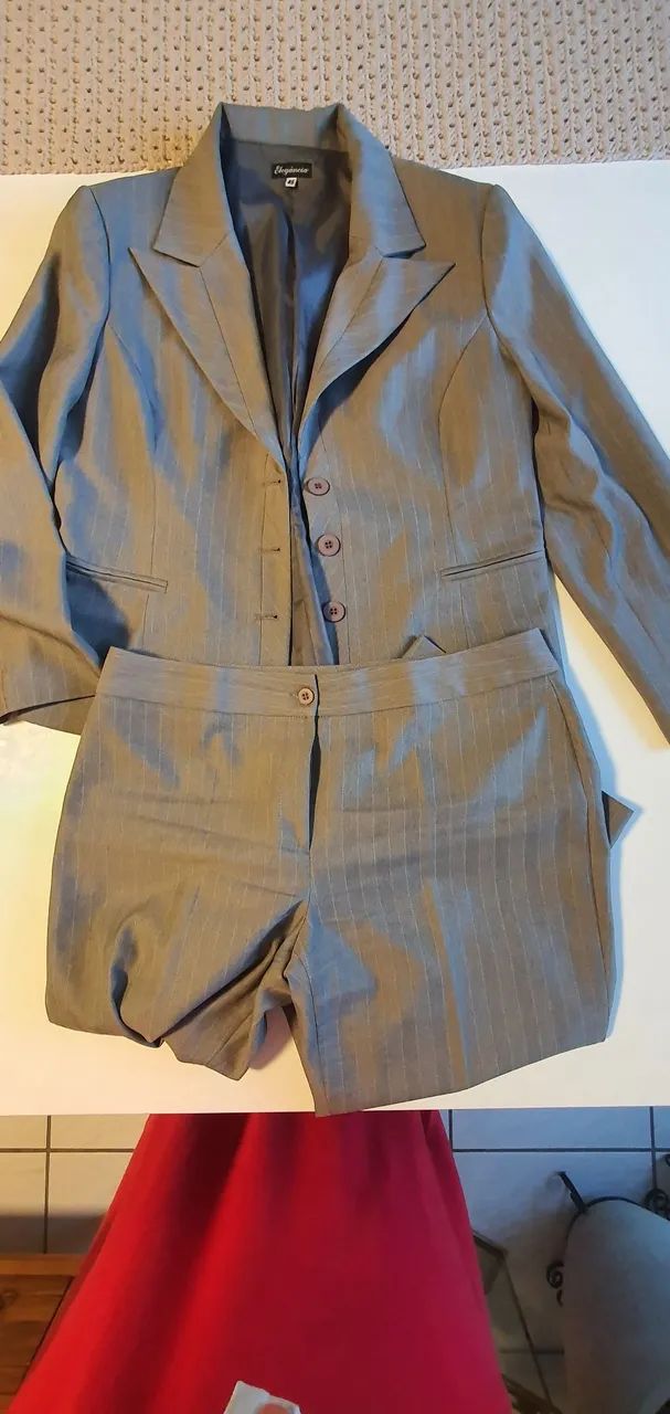 Conjunto blaiser e calça risca de giz - Foto 4
