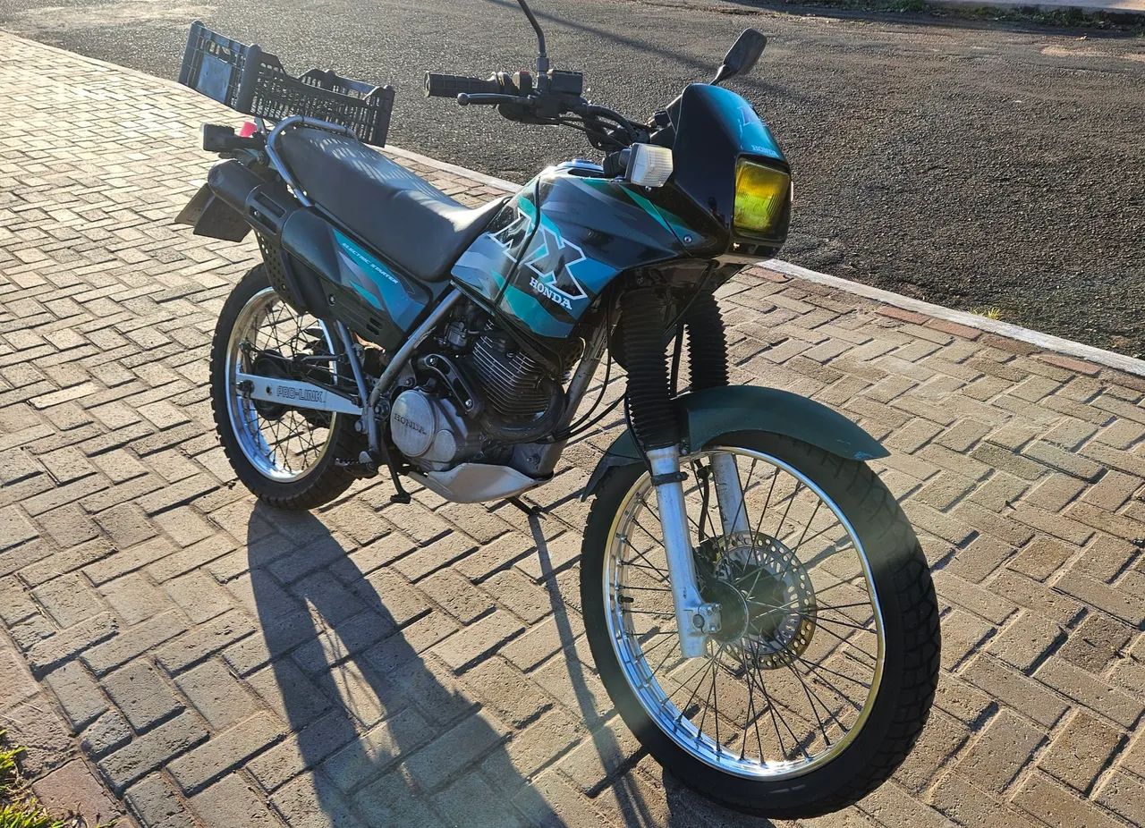 NX 200 2001 - Foto 2