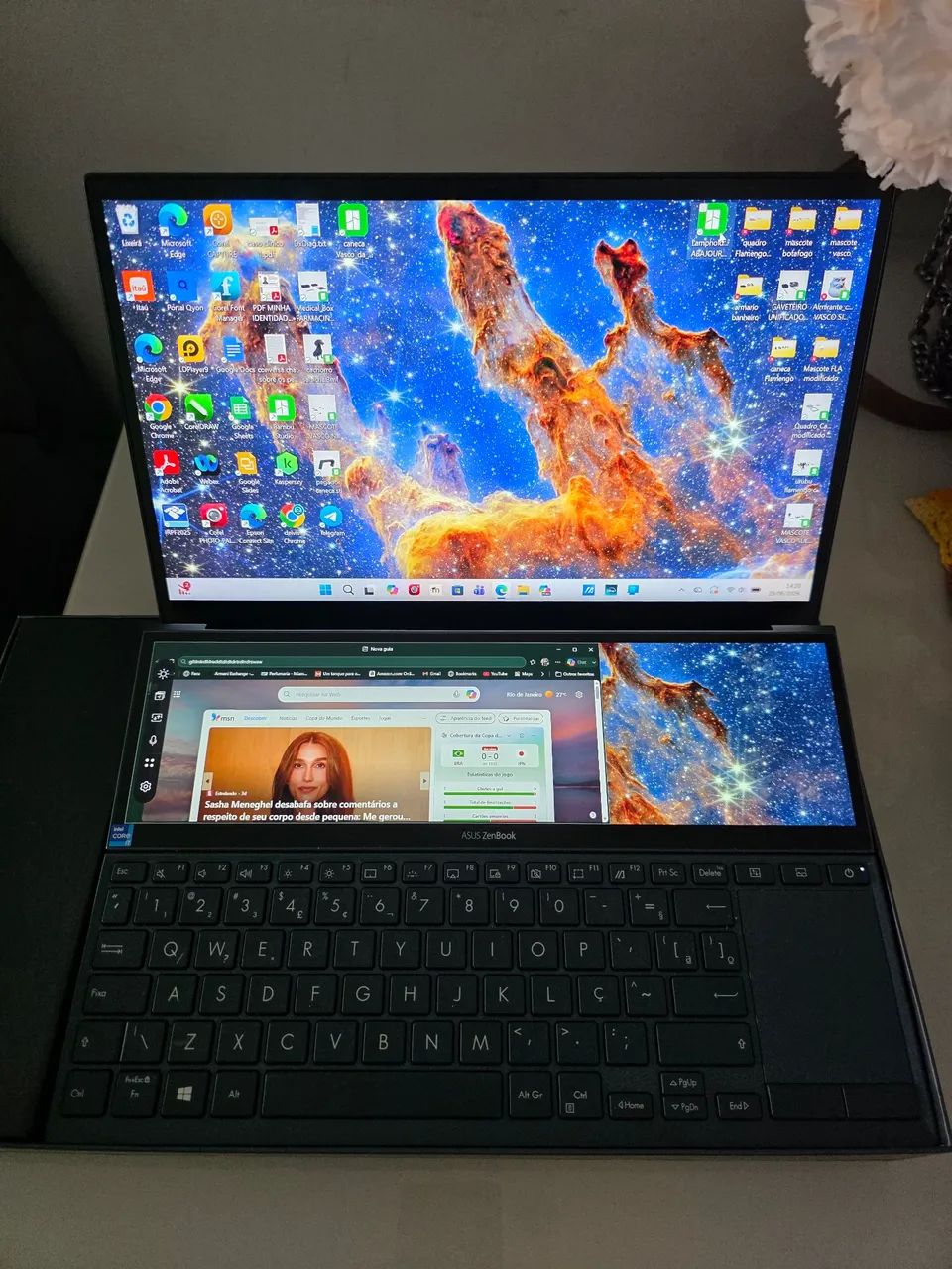 ASUS ZENBOOK DUO CORE I7 2 TELAS TOUCH - Foto 2