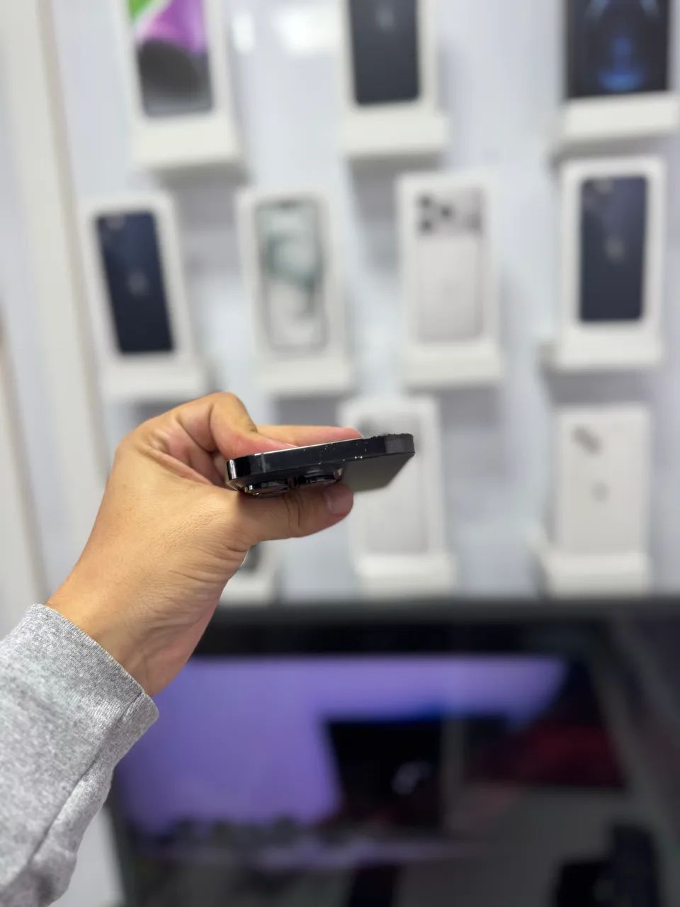 IPHONE 14 PRO - 128GB ( PRETO )  - Foto 3