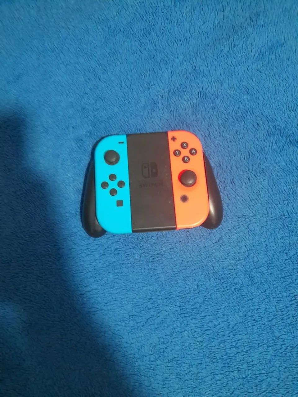 Vendo Nintendo Switch, novo e com todos os acessórios 
