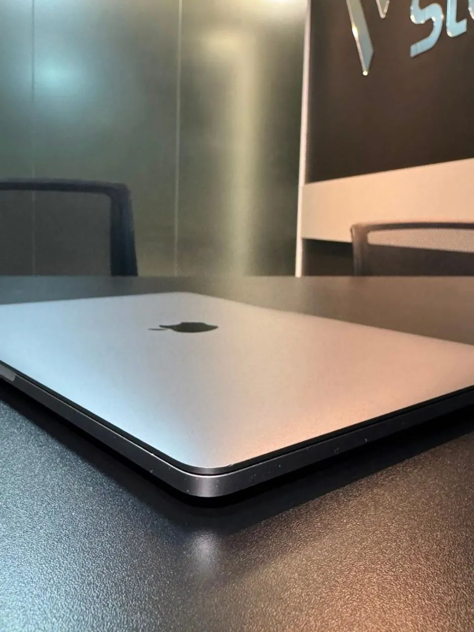 Macbook Pro M1 8GB RAM 256GB SSD 13.3'' Space Gray - Notebooks