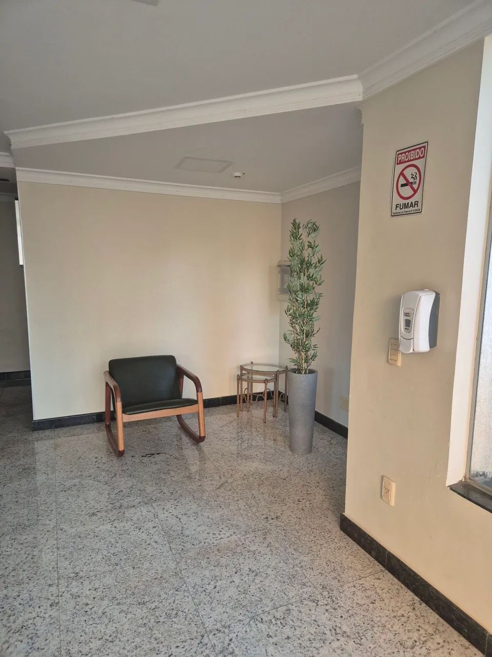 Apartamento de 2 quartos totalmente mobiliado - Foto 4