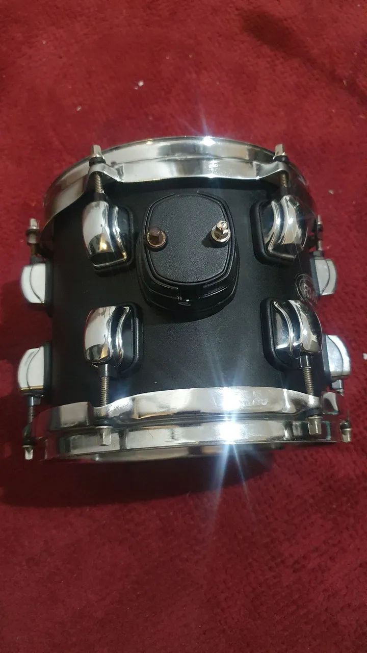 TOM RMV 8" + CASE