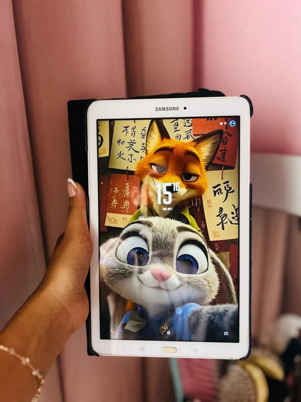 Tablet Samsung SM-T560