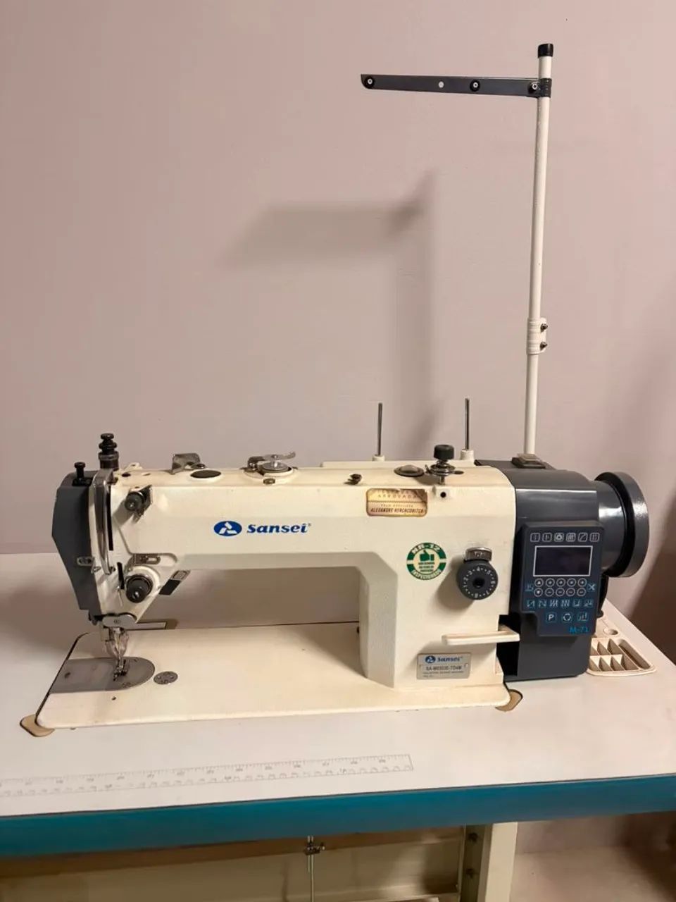 Maquina costura reta industrial 