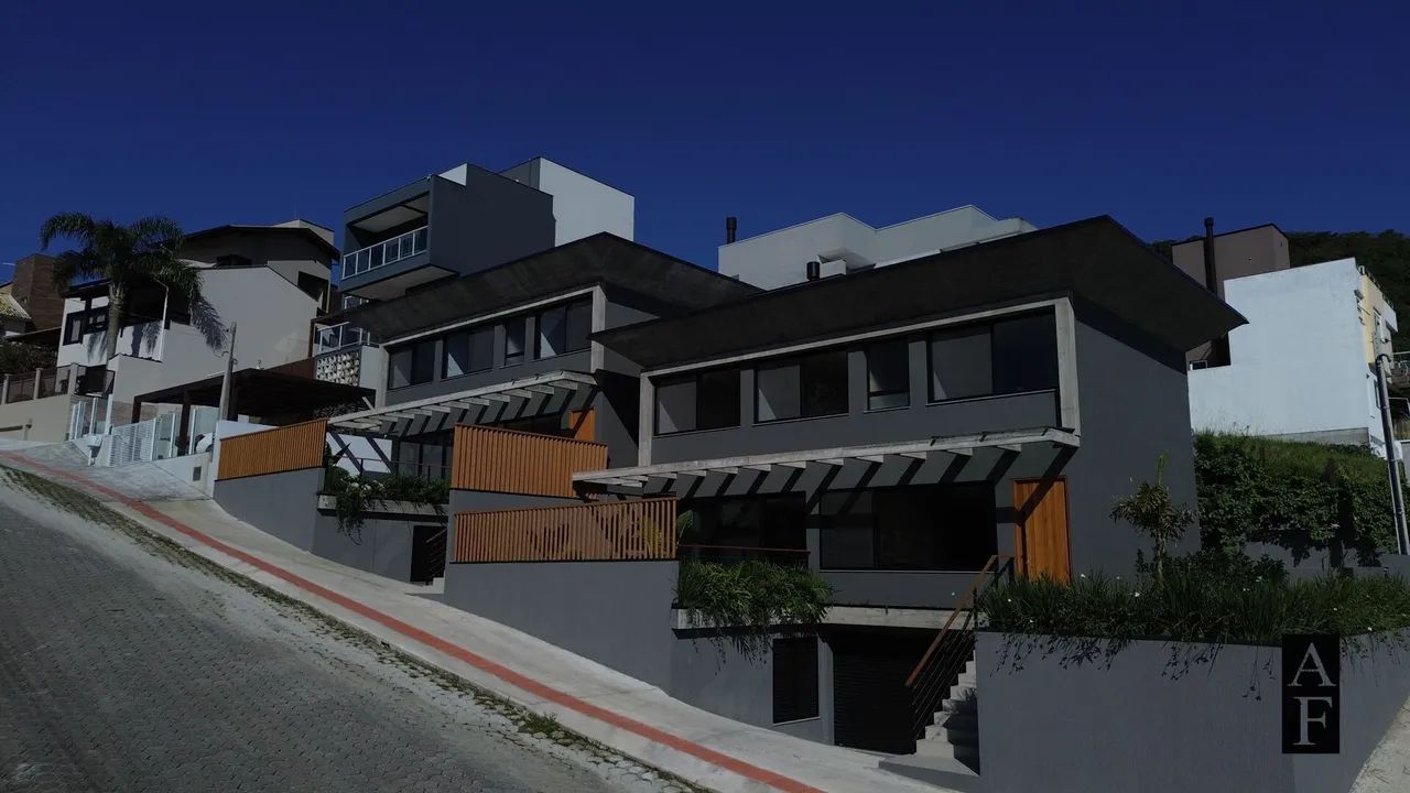 Casa de 3 Suítes Loteamento Panorâmico