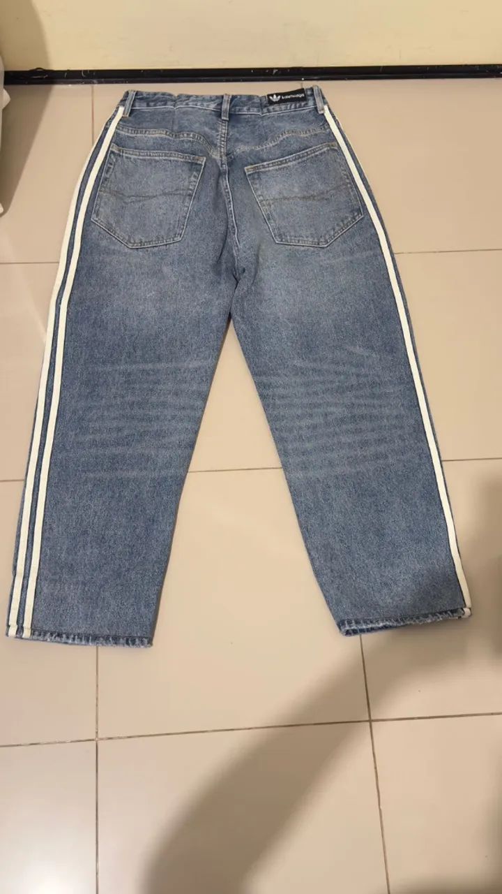 Calça Balenciaga X Adidas - Foto 2