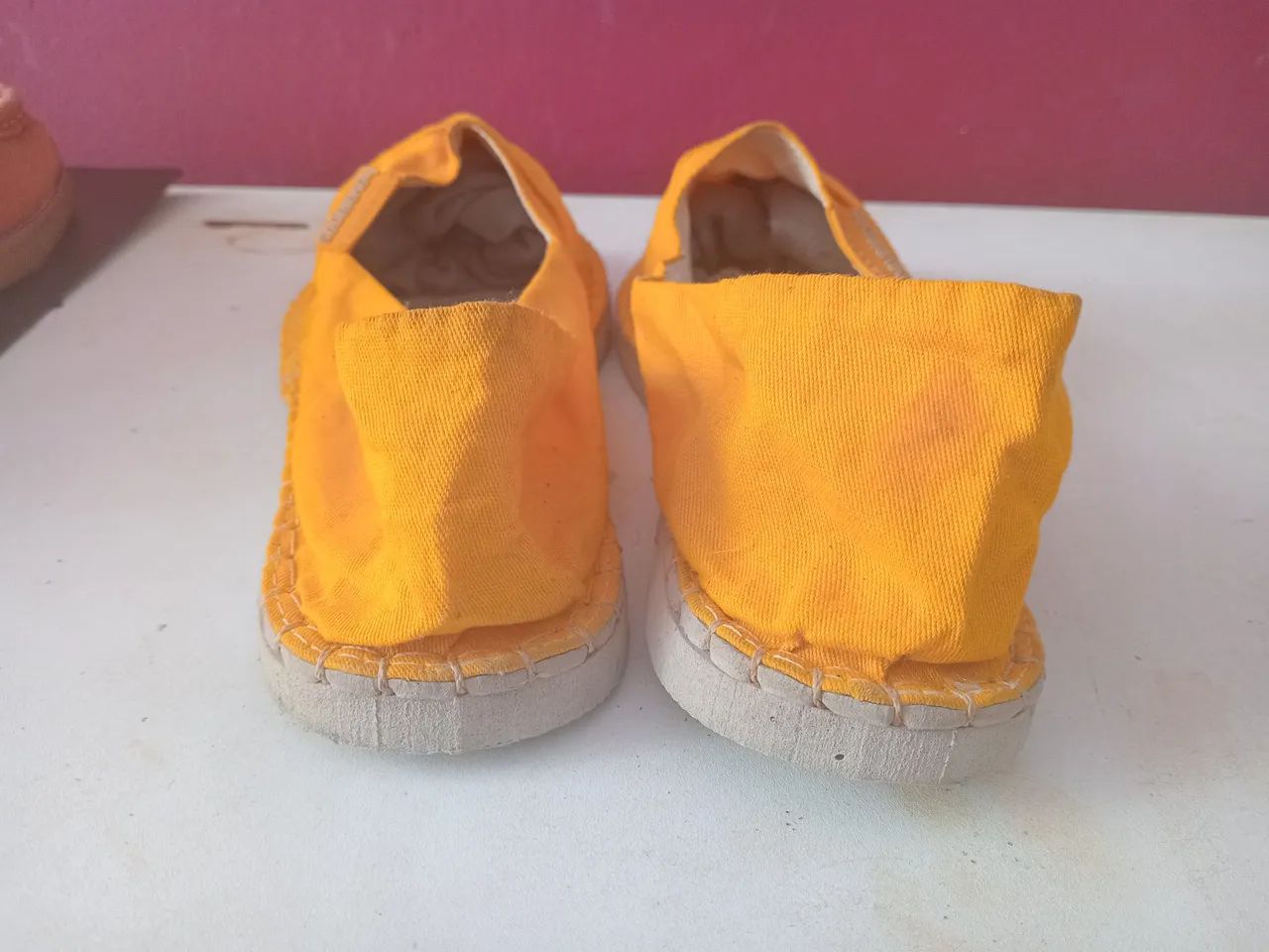 Alpargatas Havaianas Amarelas - Foto 2