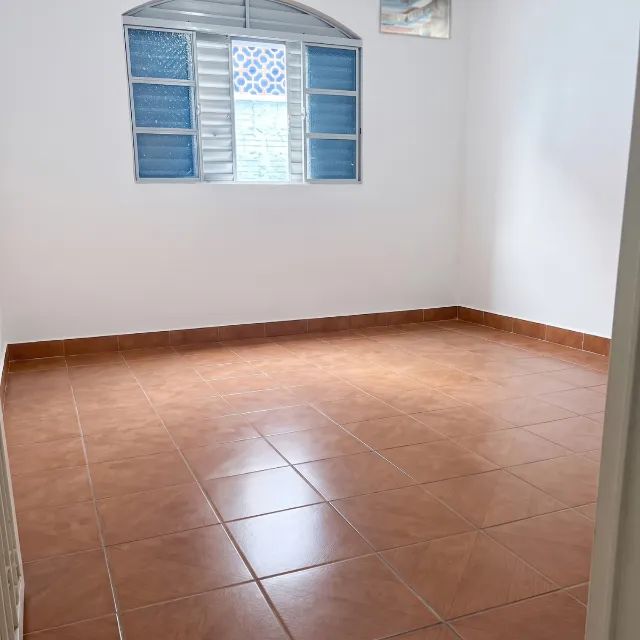 Complexo Comercial com Alto Potencial: Amplo Terreno com 11 Ambientes no Centro de Jaciara - Foto 4