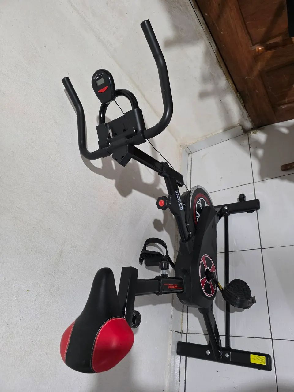 Vendo uma bicicleta de ginástica  - Foto 2