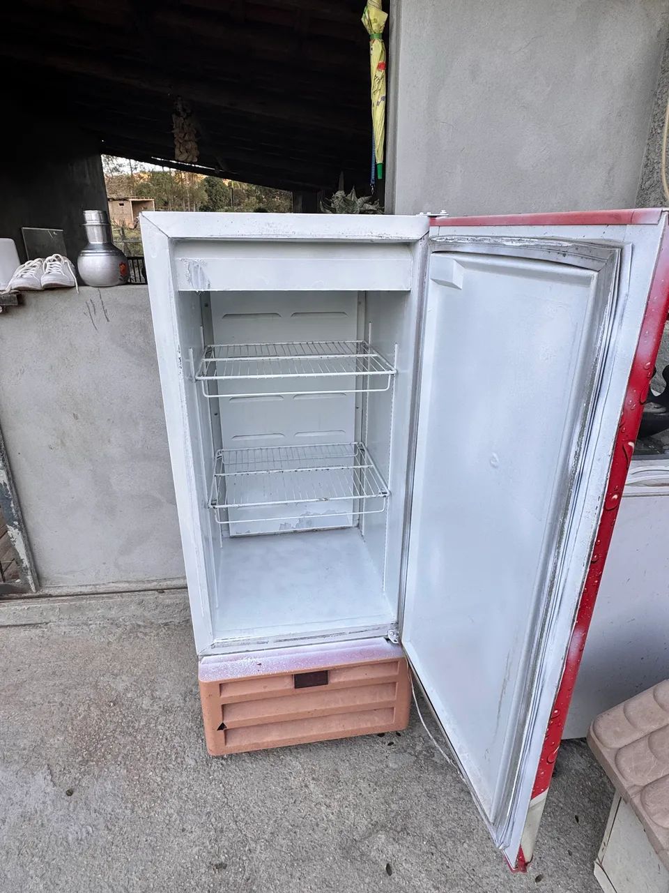 Vende-se expositor Brahma