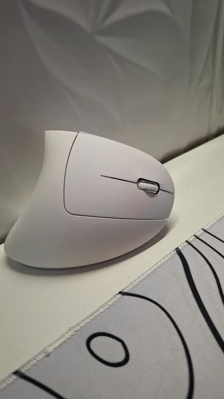 VENDE-SE MOUSE ERGONÔMICO SEM FIO - Foto 4