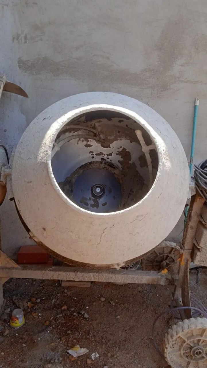Vende se betoneira  - Foto 2