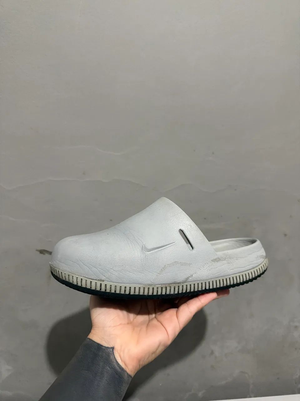 Sandália mule calm Nike Cinza 38