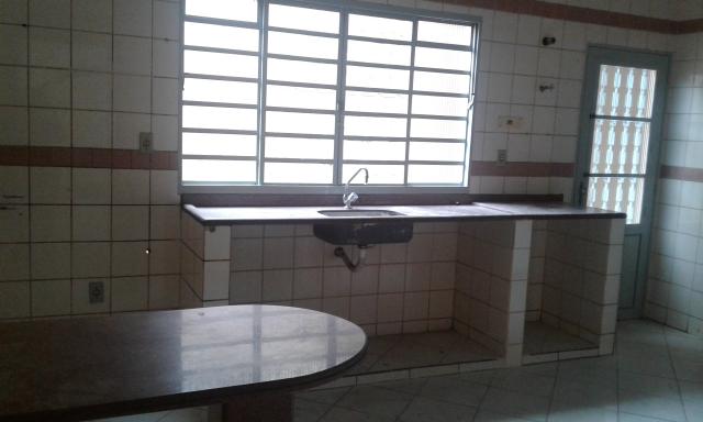 Casa no Jardim Itália c/ Guarita de segurança na Rua - Foto 12