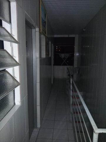 Alugo quarto para homens. " Bairro Bacacheri - Foto 2