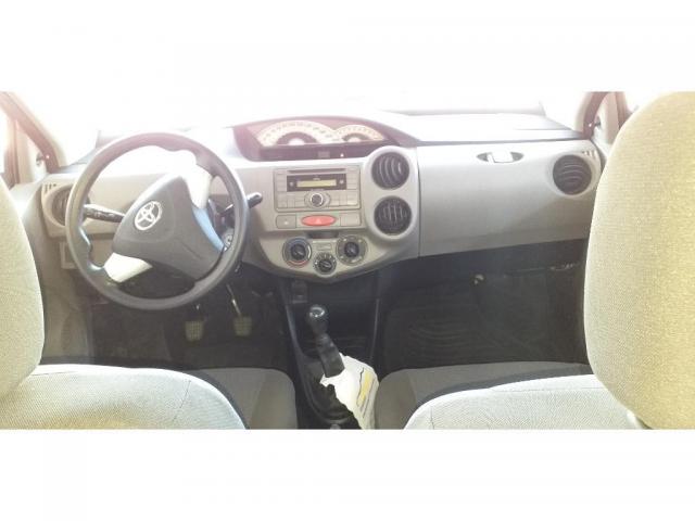 ETIOS XS Sedan 1.5 Flex 16V 4P Mec. - Foto 3