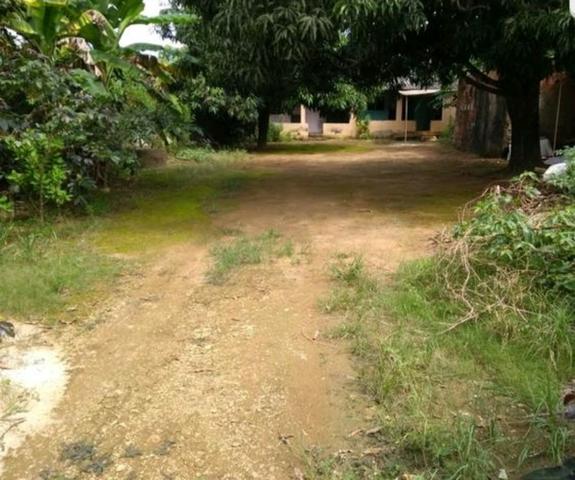 Vendo ou troco casa no Santo Antonio/GO de 700m²