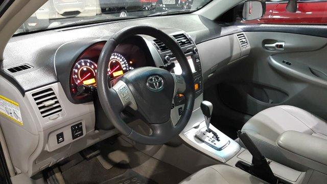 Corolla xei automático 2014 extra de tudo