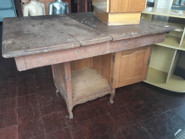 Mesa antiga Reis