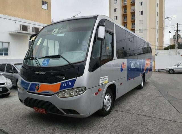 Vendo micro ônibus - pego 10 mil na mão pra vender logo