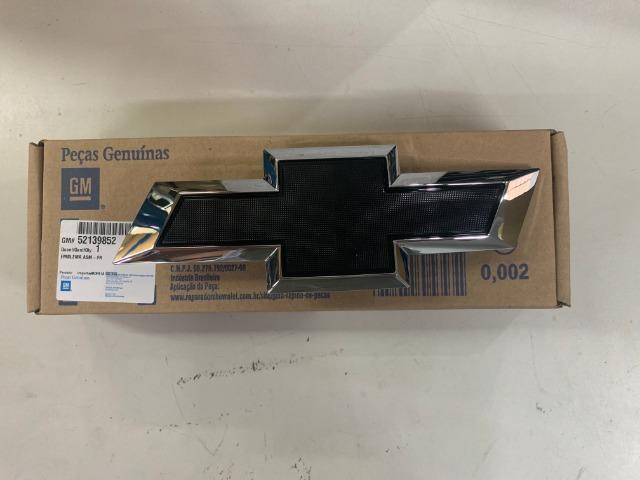Emblema da Grade dianteira S10/Tralblazer Ano 2018-2019 GM52139852 - Foto 2