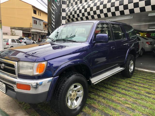Toyota Sw4 1997 diesel 4x4 7 lugares raridade - Foto 2
