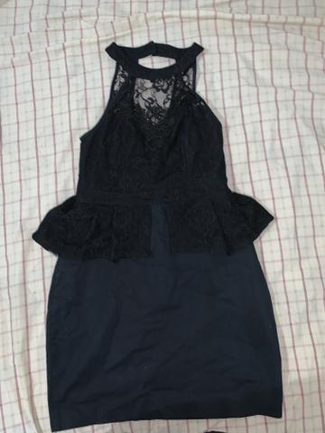 Vendo vestido de festa