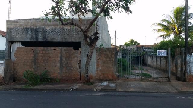 2 Casas em Terreno de 360 m²