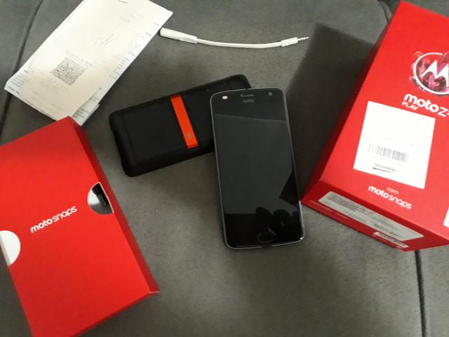 Moto Z2 Play