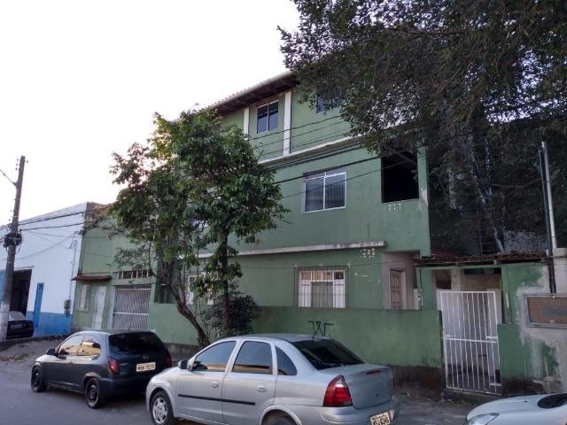 Vendo Prédio com 6 apts. (1 e 2 qtos) no Bairro de Fátima só R$ 650 mil