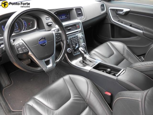 VOLVO V60 3.0 T6 R DESIGN 24V TURBO GASOLINA 4P AUTOMATIZADO. - Foto 5