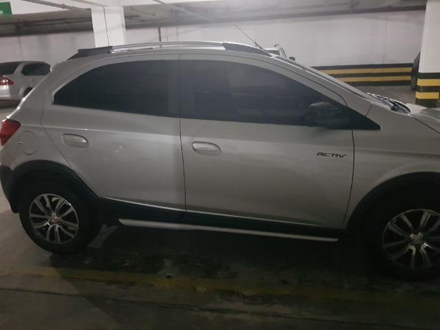 Vendo Ônix Atractive 17/17 automático