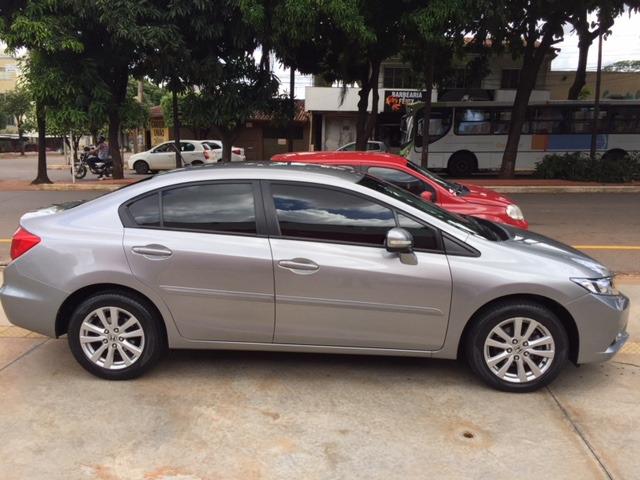 Honda civic 2.0 lxr flex one 13/14 - Foto 2