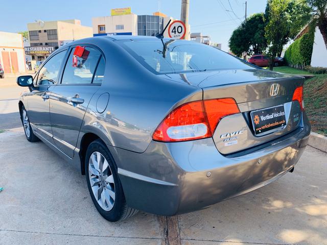 Civic LXL 1.8 Flex Automático (Aceitamos Trocas e Financiamos) - Foto 8