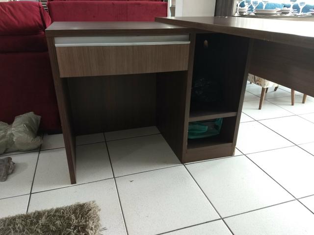 Mesa para escritório planejada