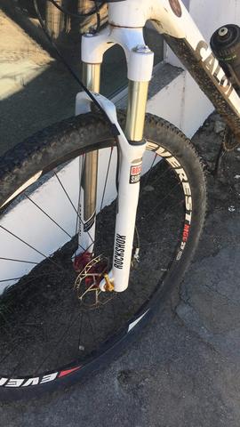 Suspensão rock shox sid xx 29