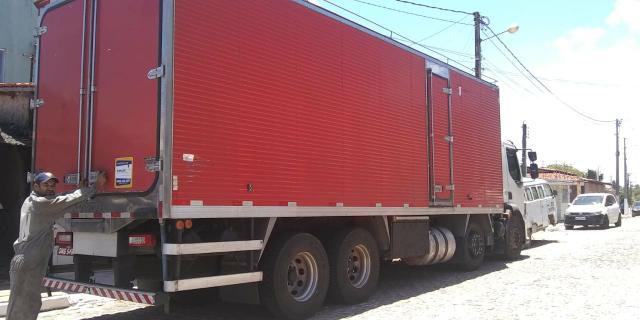 Volvo VM 270 8x2 2014 - Foto 3