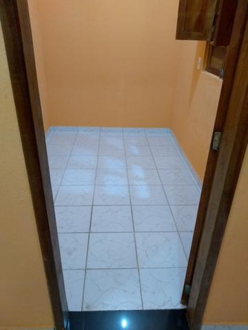 Alugo casa com 2 quartos a 100 metrôs do metrô da mangueira R$500 já com a água incluso - Foto 4