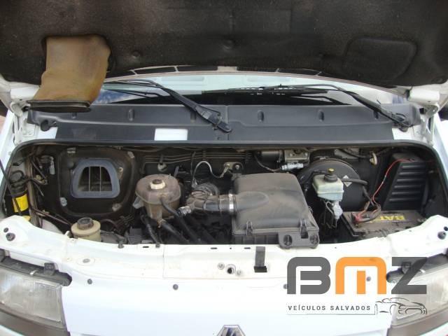 Renault Master 2.5 16V DCI Minibus L2H2 16 Lugares 3P Manual - Foto 9