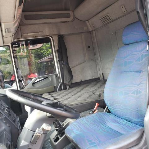 Caminhão Iveco Cursor 330 2011 4x2 (toco) - Foto 7